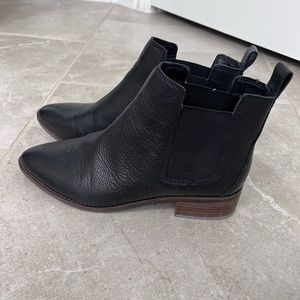 Lucky brand pointed toe ankle boots
